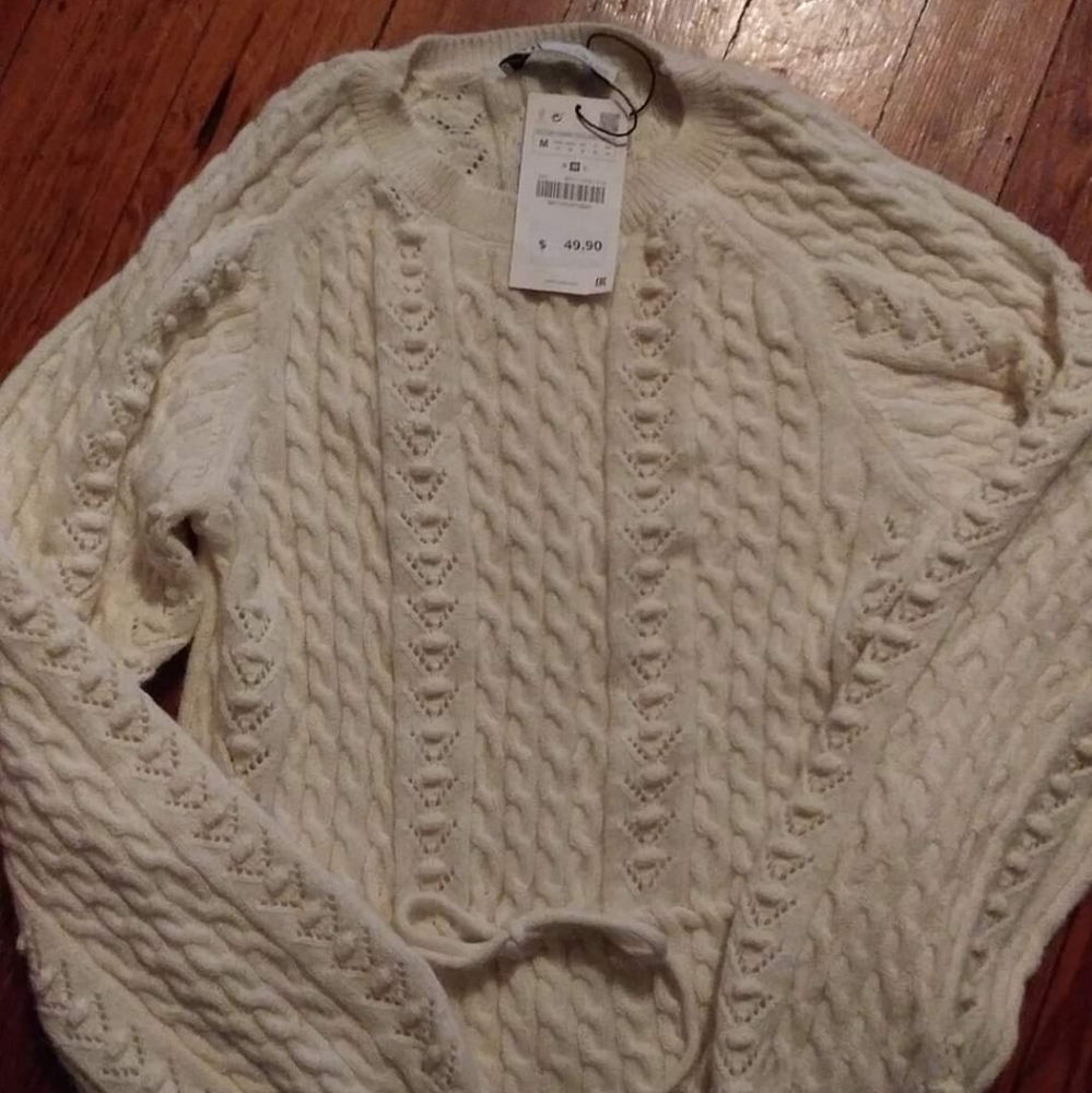 Zara womens sweater